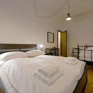  Hotel Atik