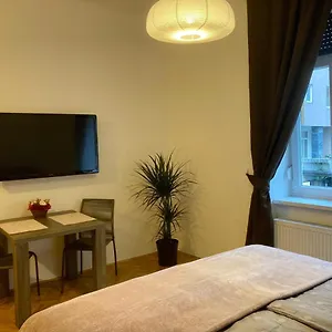  Apartment Twix