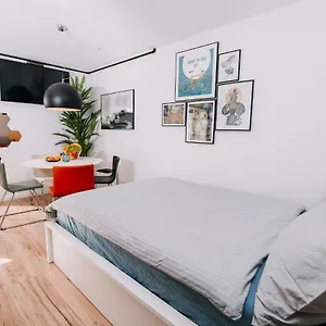  Apartment Hanna's With Free Parking